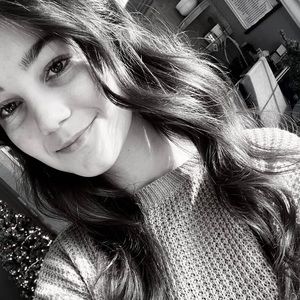 Meet your Posher, Alyia